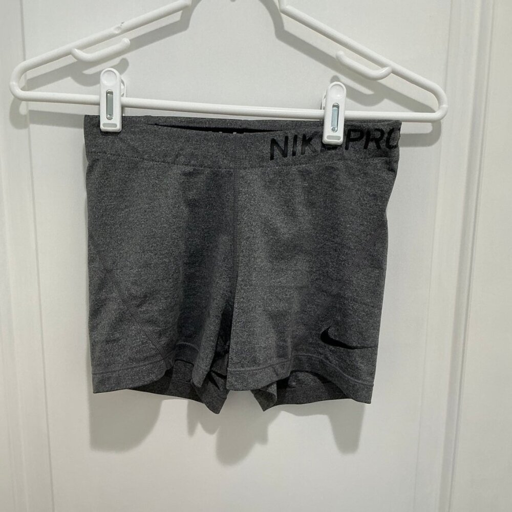 Nike Pro Dri-FIT Shorts Womens XSmall Gray Compression Training Athletic Gym